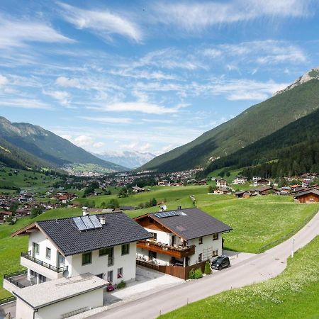 Lovely Apartment In Neustift Im Stubaital With Mountain View Ngoại thất bức ảnh