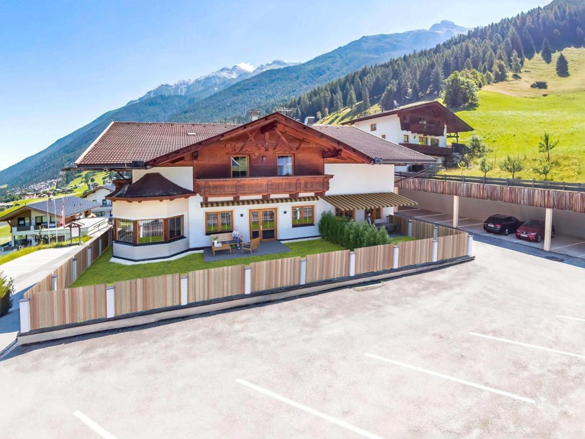Lovely Apartment In Neustift Im Stubaital With Mountain View Ngoại thất bức ảnh